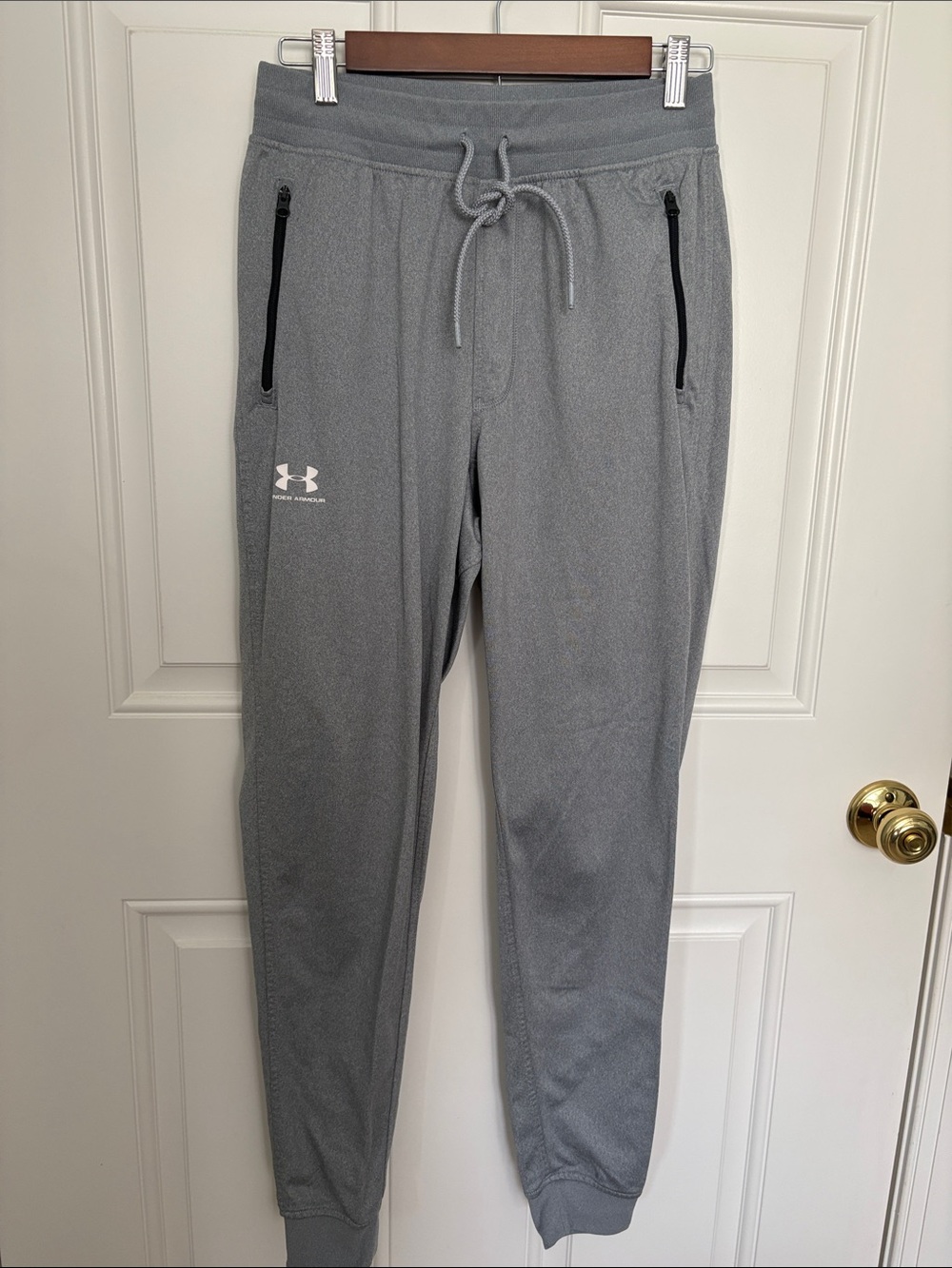 Under Armour Light Gray Men’s Drawstring Jogger Sweatpants